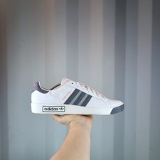 UK 10 - adidas Originals