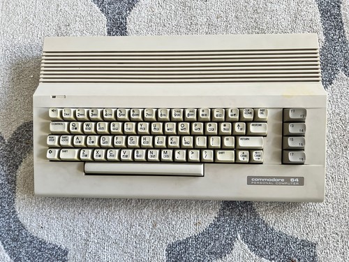 Commodore c64c personal home - commodore,