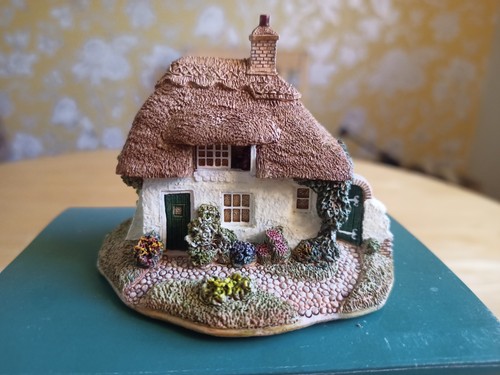 Lilliput lane crispin - crispin, cottage