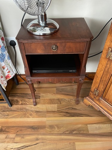Side stand - side,