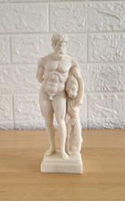 Hercules wrestling lion