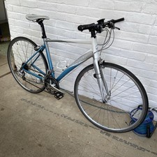 Giant Dash 4 Hybrid Bike