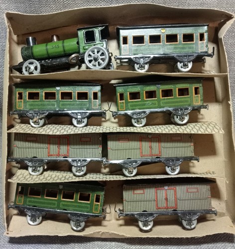 Vintage penny toys tin - toys,