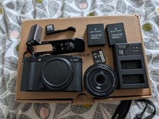 Fuji X-M5  + Accessories - 5k