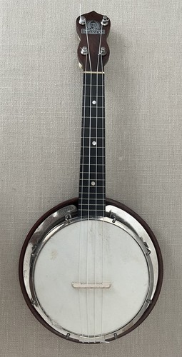 Vintage pre war dallas - model, b