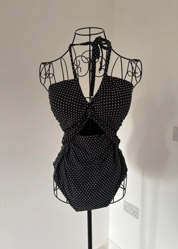 Bnwt simply retro - bnwt, up