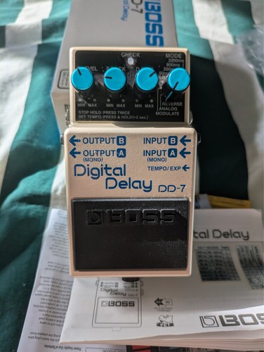 Boss digital delay pedal - boss,