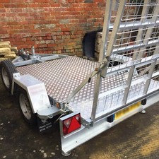 2500 x 1250 mm 8x4 Aluminium 5-Bar Tread Plate Chequered Metal Sheets
