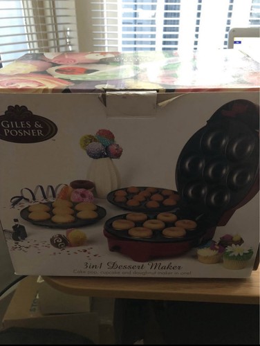Cupcake doughnut cake pop - cupcake,