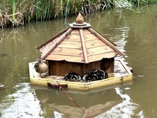MEDIUM Hexagonal Floating Duck House - REMOVEABLE ROOF - UPGRADE TO LARGE FLOAT