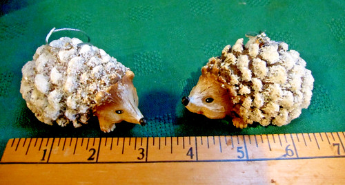 Hedgehog figurine christmas - 2-hedgehog,