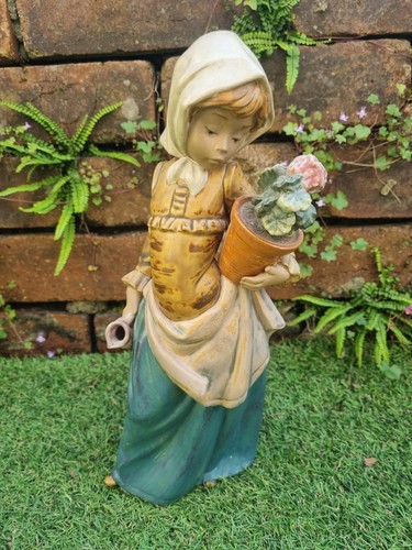 Lladro gres figure girl - 13",