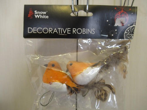 Pair decorative robins - of,
