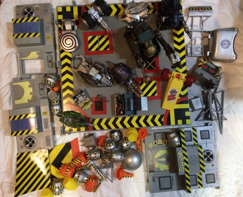 Robot wars arena - robot,