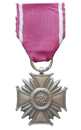 Post wwii polish cross - polish,
