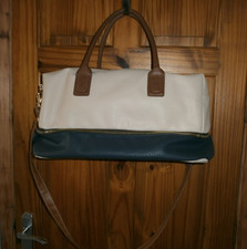 PRIMARK - TWO SECTION