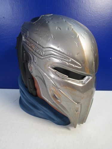 Large predator badlands mask - large,