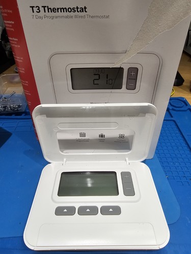 Honeywell programmable room - t3,