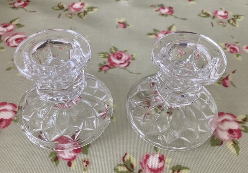 Pair pretty vintage cut - of,