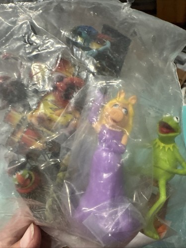 The muppets kermit - kermit, frog