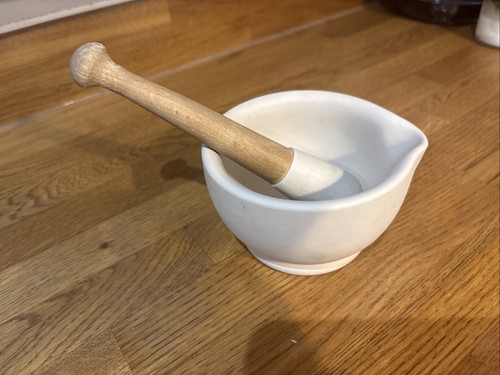 Milton brook mortar pestle - milton,