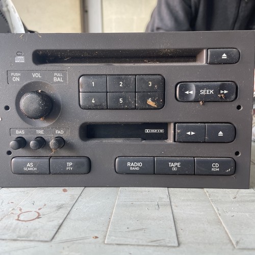 Saab original radio cd car - 9-5,