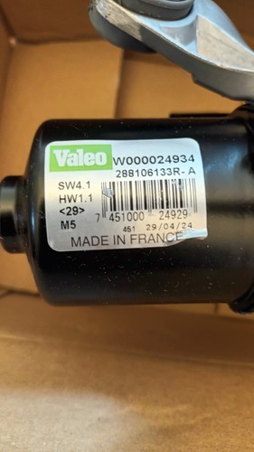 New genuine renault parts - new,