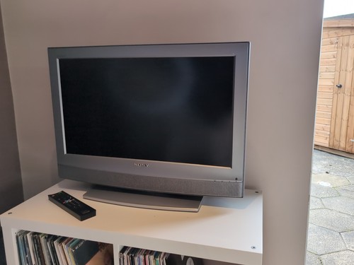 Sony bravia lcd digital - 26",