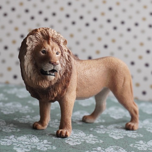 Schleich lion retired 2007 - schleich,