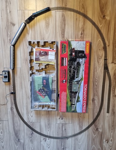 Hornby tornado express train - hornby,