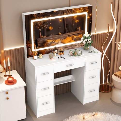 White dressing table with - dressing,