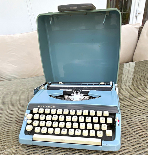Brother vintage portable - brother,