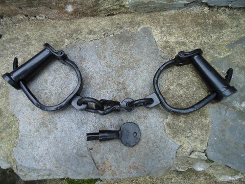 Black iron hand - , /police