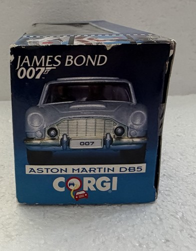 Corgi classic 94060 james - classic,