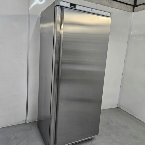 Upright fridge single - upright,
