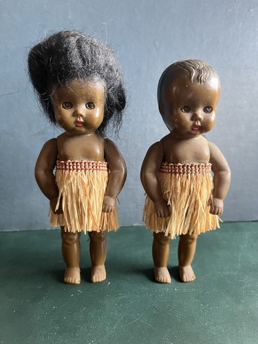 Pair vintage māori dolls - of,