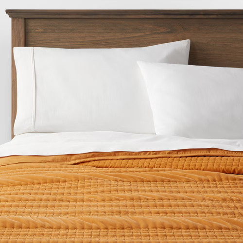 Lofty velvet quilt threshold - lofty,