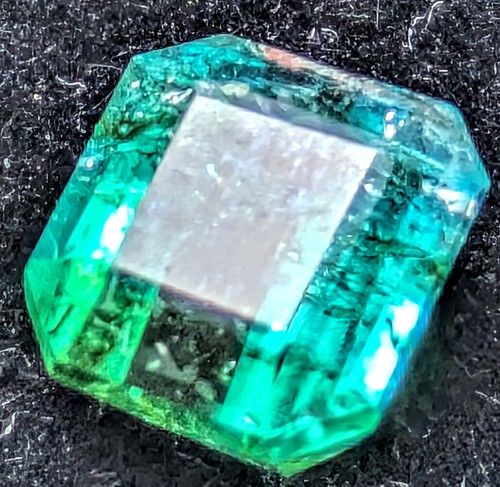 Indicolite 7x7 aprox - 1.50,