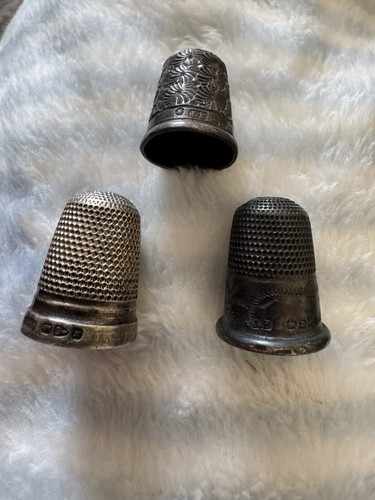 Silver hallmarked thimbles - 3x,