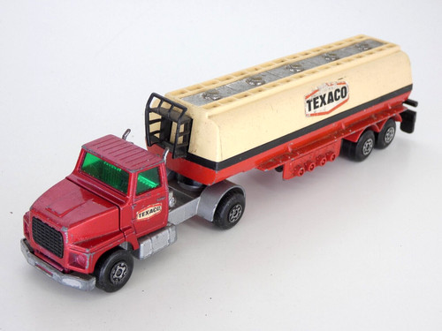 Matchbox articulated tanker - matchbox,