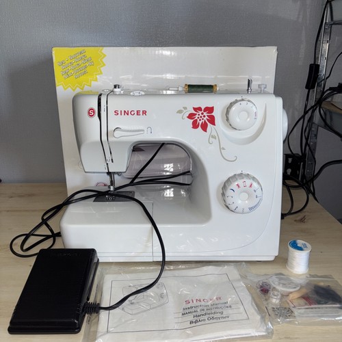 Singer 8280 sewing machine - sewing,
