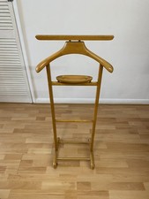 Amazing Vintage Brevettato Wooden Butler’s Stand Clothes Suit Valet Stand Hanger