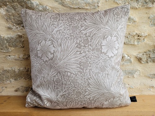 William morris marigold velvet - morris,