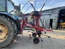 Jf 555 4 Rotor Tedder. Tractor