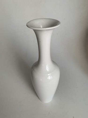 White kpm asia - kpm,