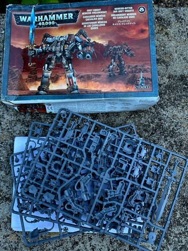 Citadel warhammer 40k - warhammer, grey