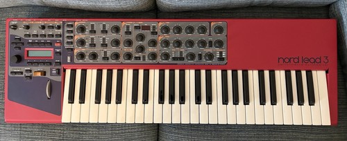 Clavia nord lead - clavia,