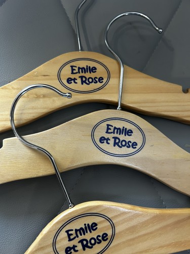 Wooden emile rose hangers - et, x