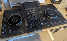 Denon SC Live 2 DJ Controller