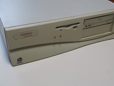 Vintage computer Compaq DeskPro. Win98